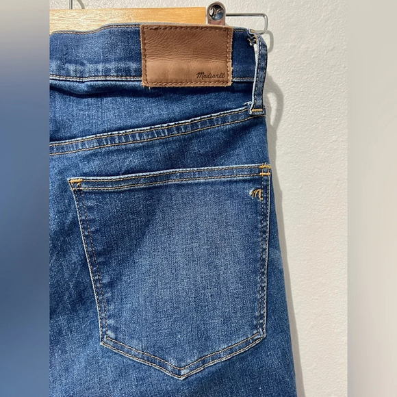 Madewell Medium Wash 9” High-Rise Skinny Jean - 29 - Picture 5 of 11